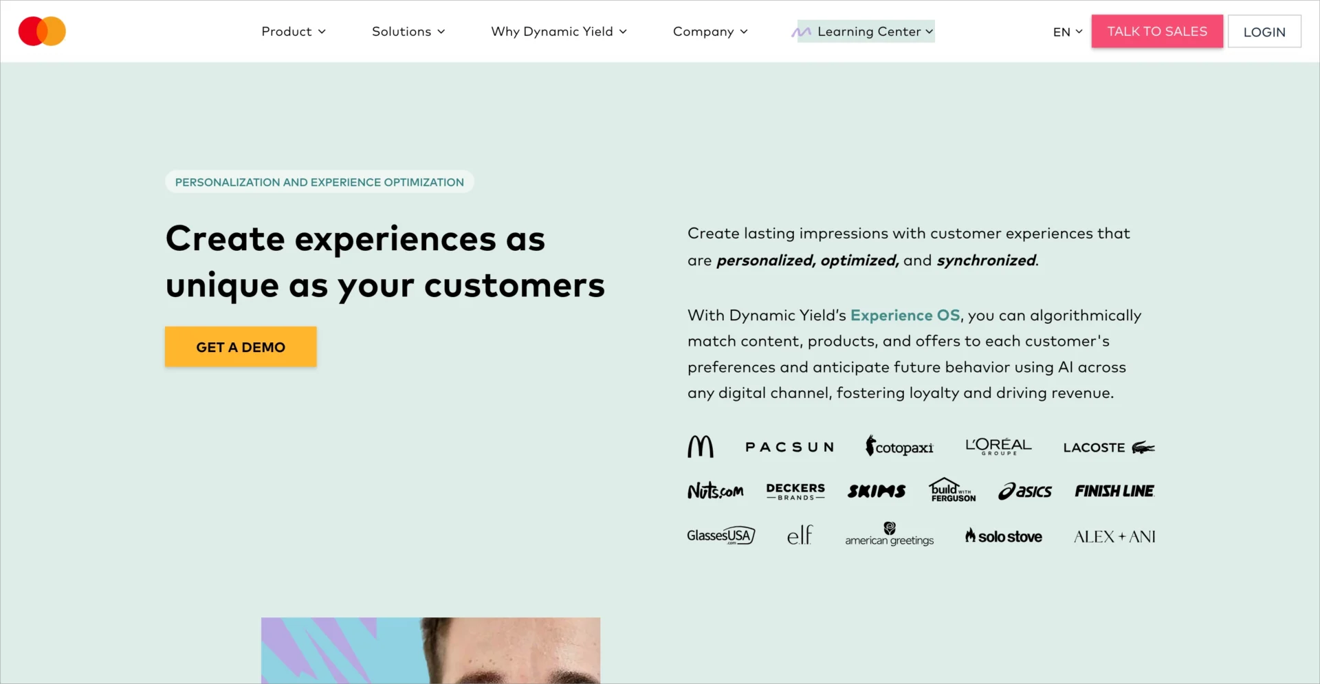P&aacute;gina inicial da plataforma de personaliza&ccedil;&atilde;o Dynamic Yield com CTA de demonstra&ccedil;&atilde;o